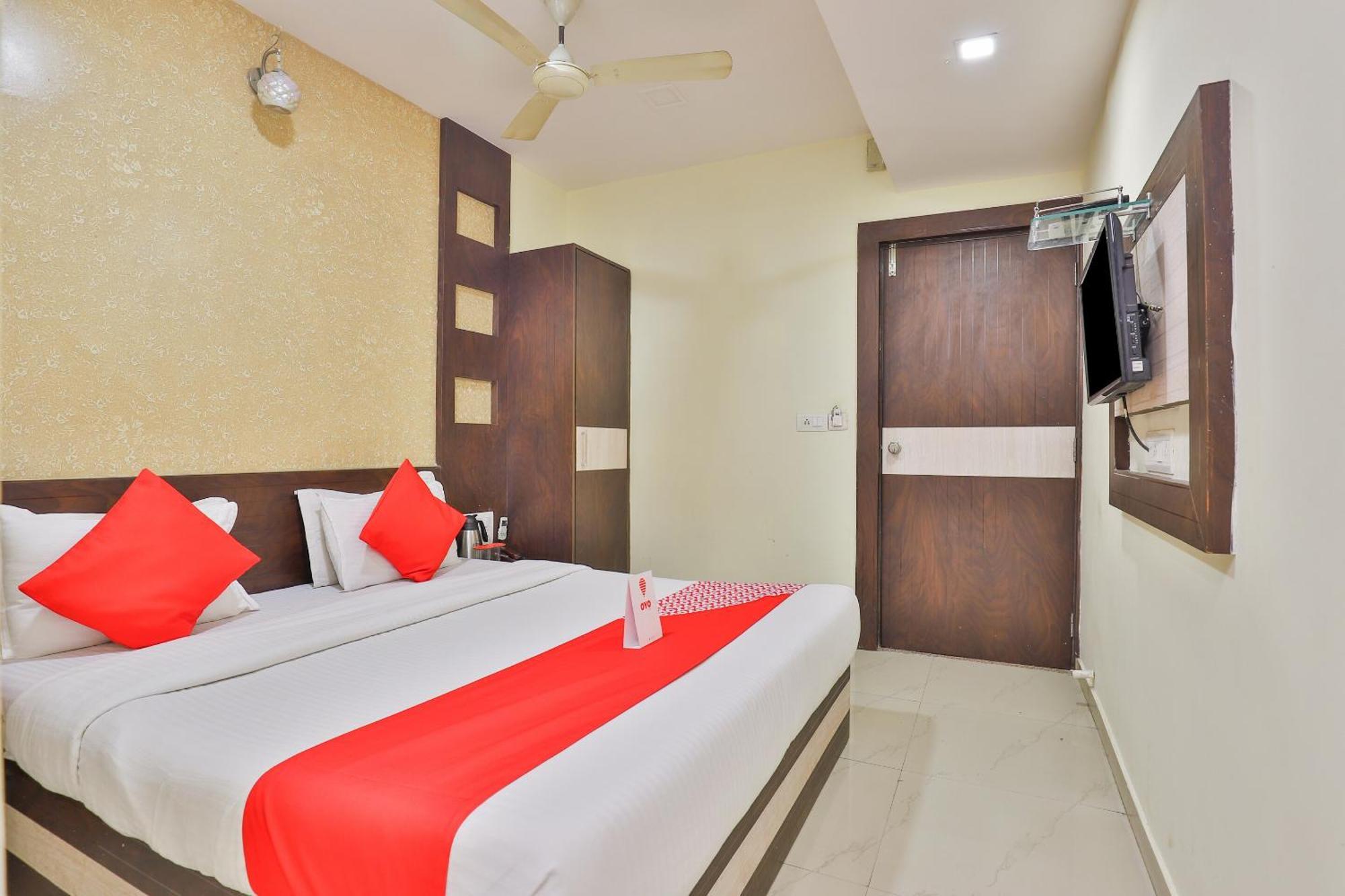 Hotel O Sri Balaji Residency Ahmedabad Exterior photo
