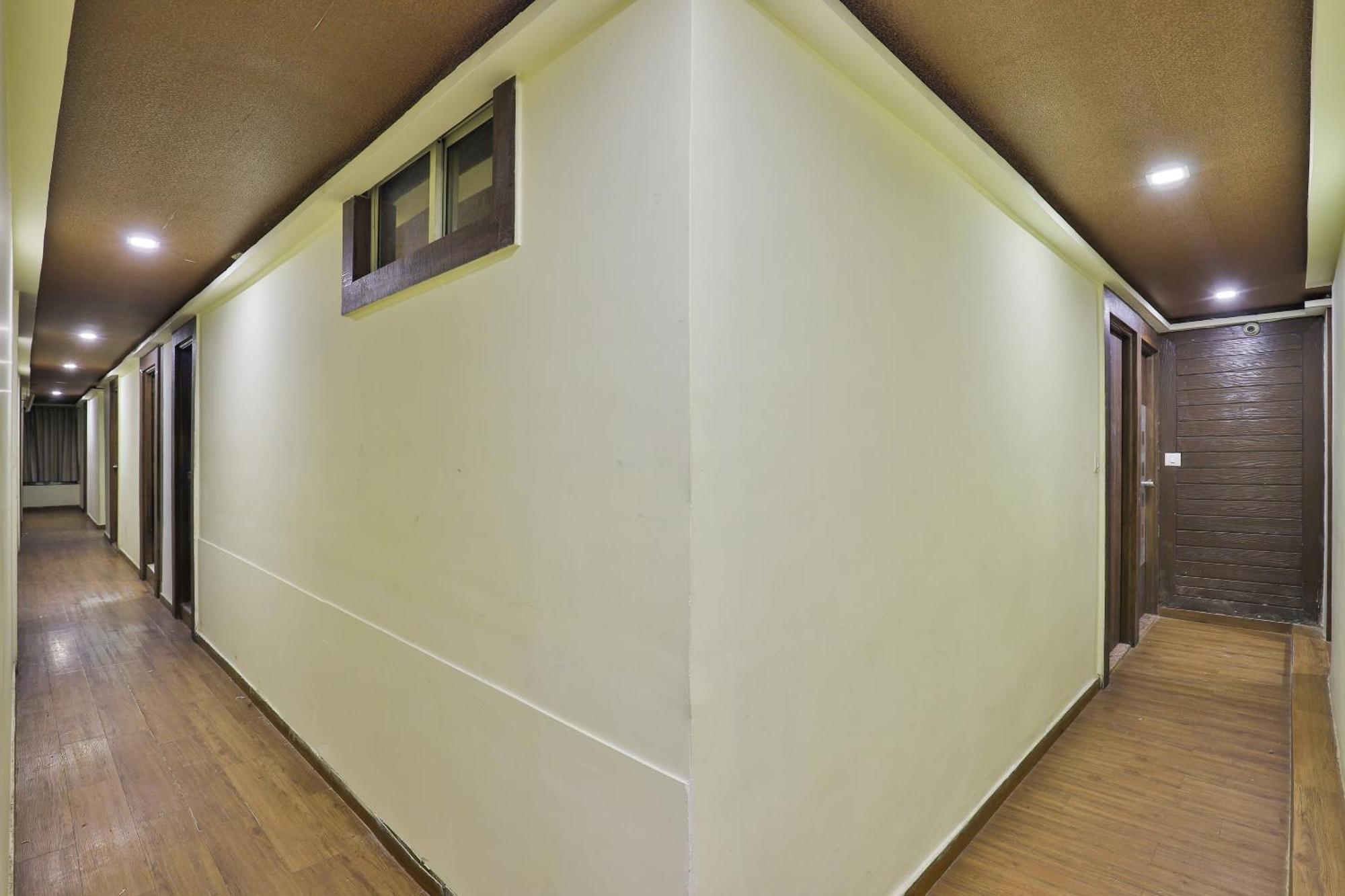 Hotel O Sri Balaji Residency Ahmedabad Exterior photo